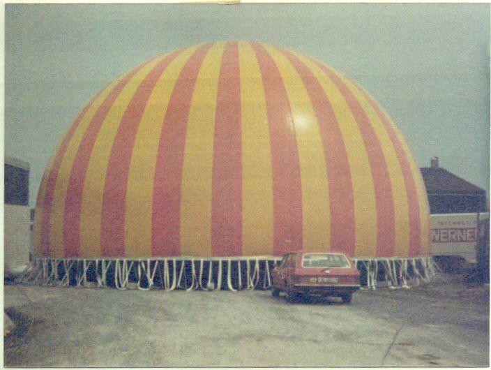 Fahrzeugbau am Autobahnanschluss