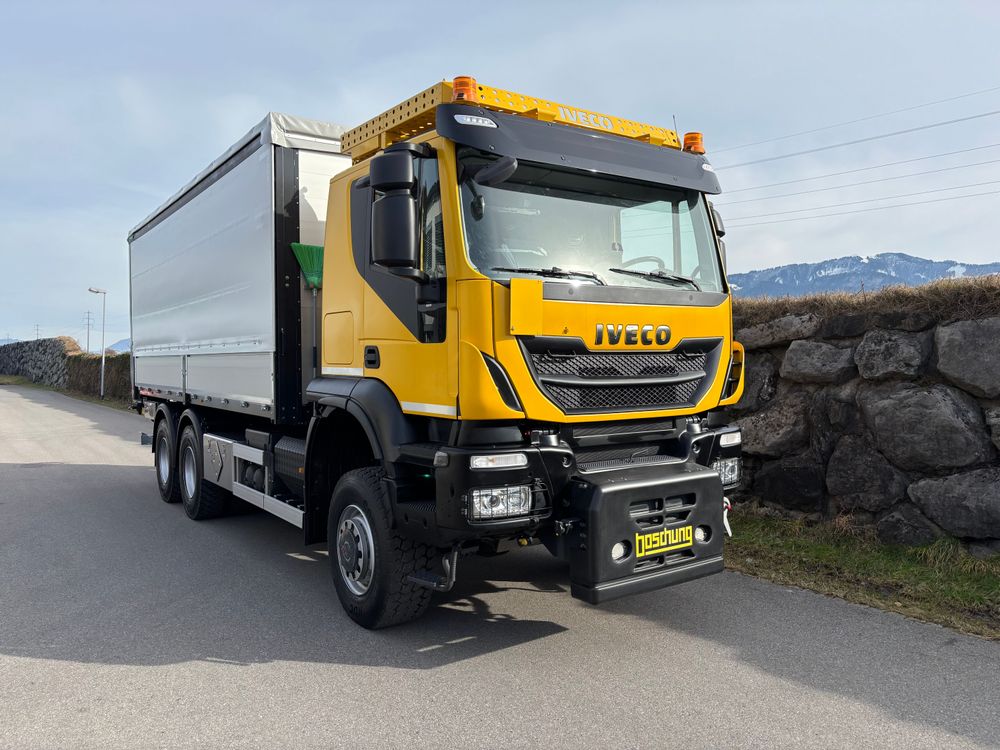 6x6